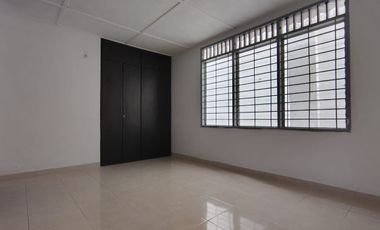 COD. 508 - SE ARRIENDA CASA - BARRIO: LA PALMA I