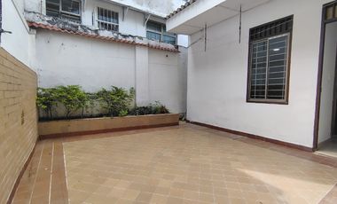 COD. 508 - SE ARRIENDA CASA - BARRIO: LA PALMA I