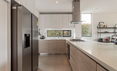 casa en arriendo/venta en cajicá. Cod A6732