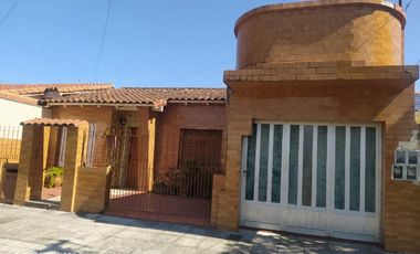 Casa en venta en Ezpeleta Este