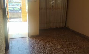 Casa en venta en Ezpeleta Este