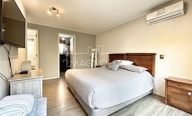 Casa en venta de 4 dorm. en Colina
