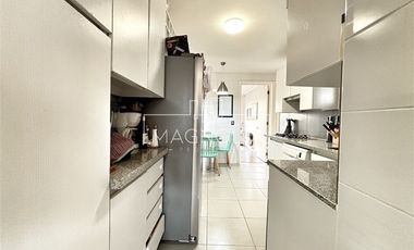 Casa en venta de 4 dorm. en Colina