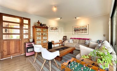 Casa en venta de 4 dorm. en Colina