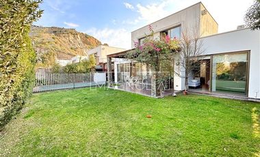 Casa en venta de 4 dorm. en Colina