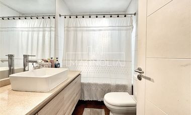 Casa en venta de 4 dorm. en Colina