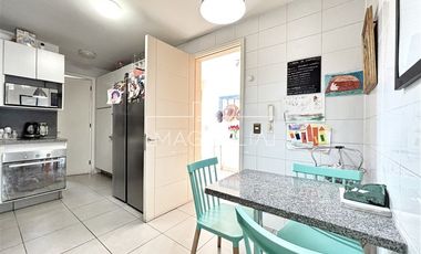 Casa en venta de 4 dorm. en Colina