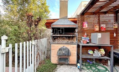 Casa en venta de 4 dorm. en Colina