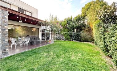 Casa en venta de 4 dorm. en Colina