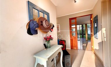 Casa en venta de 4 dorm. en Colina