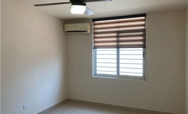 Oficina en renta mitras norte planta alta LSL