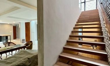 DIJUAL RUMAH MODERN INDUSTRIAL DESIGN, Jl VILA DELIMA, LEBAK BULUS