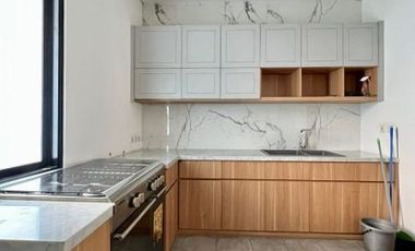 DIJUAL RUMAH MODERN INDUSTRIAL DESIGN, Jl VILA DELIMA, LEBAK BULUS