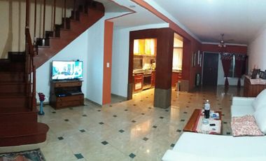 CHALET EN C.JARDIN.DETALLES DE CATEGORIA. OPORTUNIDAD