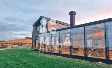Amplia casa seminueva en Llanquihue, condominio, vistas