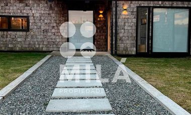 Amplia casa seminueva en Llanquihue, condominio, vistas