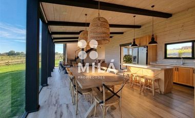 Amplia casa seminueva en Llanquihue, condominio, vistas