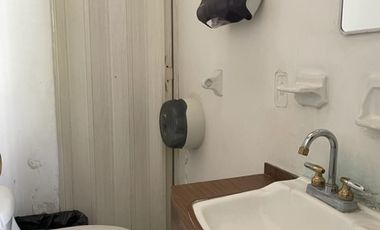 EN VENTA EDIFICIO DE TRES NIVELES ZONA SUR (LAS PALMAS) EN CUERNAVACA, MORELOS.