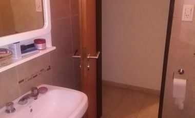 VENDO CASA IMPECABLE