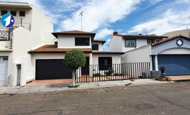 Se vende casa en Lomas de Agua Caliente, Tijuana B.C.