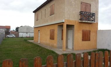 Casa en venta a estrenar! Zona la baliza.