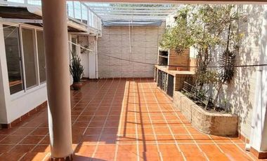 EXCELENTE CASA