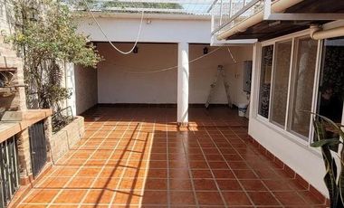 EXCELENTE CASA