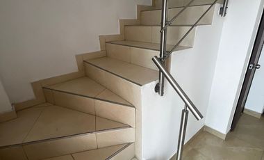 casa en arriendo en la floresta. Cod A3477