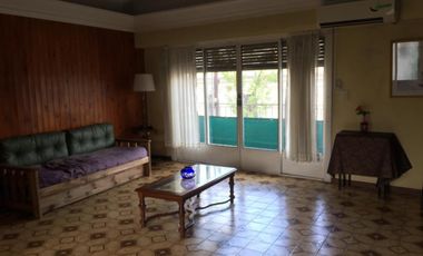 VENTA PH CON ENTRADA INDEPENDIENTE, 4 AMB. TERRAZA 235 MTS. SIN EXPENSAS.