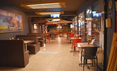 De llaves restaurant Las Condes Perfecta ubicación