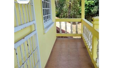 SE VENDE CASA EN LAS VISTAS DE CERRO AZUL