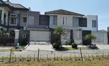 Rumah disewakan di Jawa Timur, Surabaya