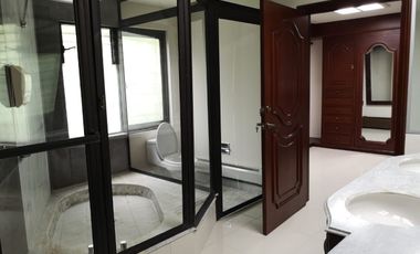 CASA EN RENTA EN BOSQUES!!!