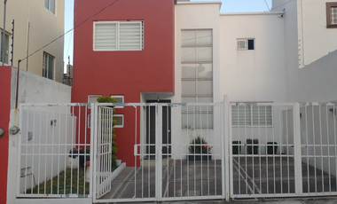 Casa en venta en Lomas Lindas, Atizapán de Zaragoza