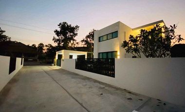4 Bedroom Villa for sale in Ban Waen, Chiang Mai