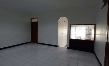 Rumah Sewa 2 Lantai Terawat Apik Siap Huni di Sarijadi Kodya Bandung