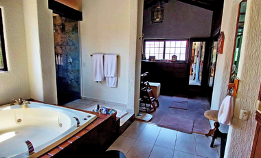 Casa en venta y renta en Lomas de Chapultepec con 985m2 de terreno