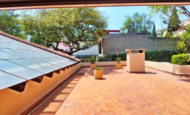 Casa en venta y renta en Lomas de Chapultepec con 985m2 de terreno