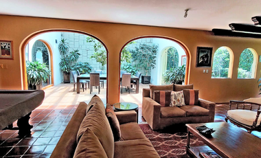Casa en venta y renta en Lomas de Chapultepec con 985m2 de terreno