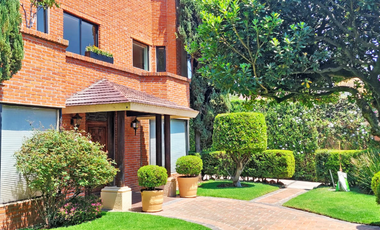 Casa en venta y renta en Lomas de Chapultepec con 985m2 de terreno