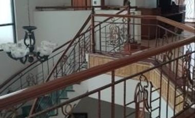 Disewakan rumah bagus batununggal bandung