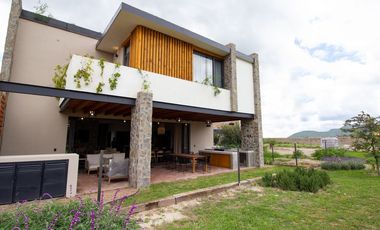 IZMIR San Miguel de Allende