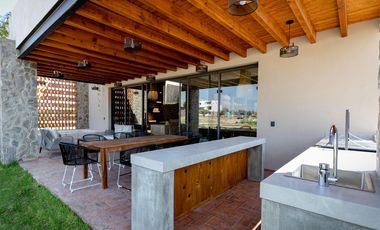 IZMIR San Miguel de Allende