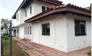 SE ALQUILA CASA EN EL DORADO >>DOS NIVELES >>