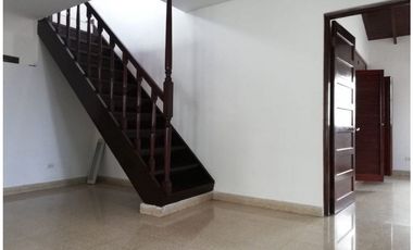 SE ALQUILA CASA EN EL DORADO >>DOS NIVELES >>