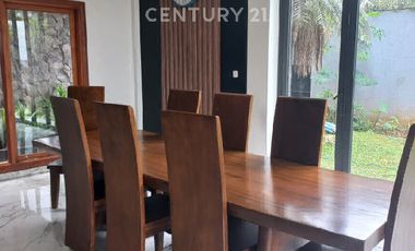 Rumah Minimalis Modern Terawat Sejuk Mainroad Resor Dago Pakar Bandung