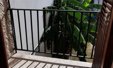 VENTA, casa Centrica, Piaggio al 300, 3 dorm en pb , estar living , cocina comedor, baño completo, cochera, en planta alta 2 dormitorios, terraza, bañ