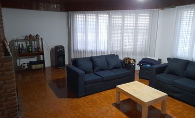 Casa en venta - 3 Dormitorios 1 Baño - Cochera - 395Mts2 - Tres Arroyos