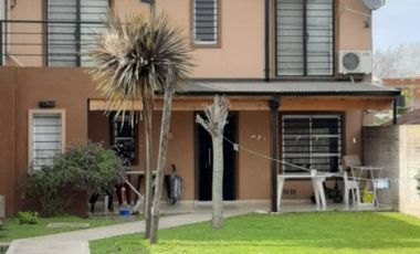 Duplex en venta en Villa España