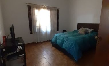 Casa en venta en Quilmes Este